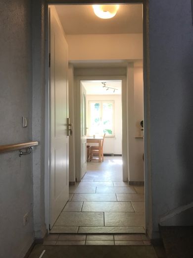 Top Lage großstädtisch und in Grünoase - möblierte 52qm EG-Wohnung in Köln