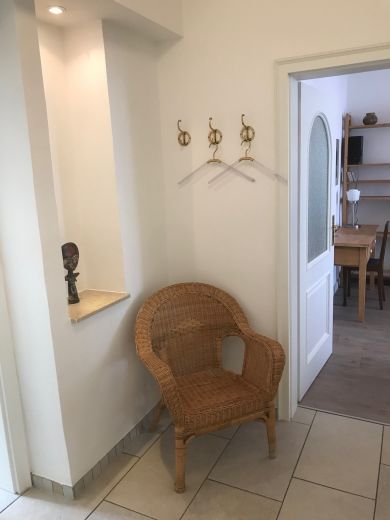 Top Lage großstädtisch und in Grünoase - möblierte 52qm EG-Wohnung in Köln