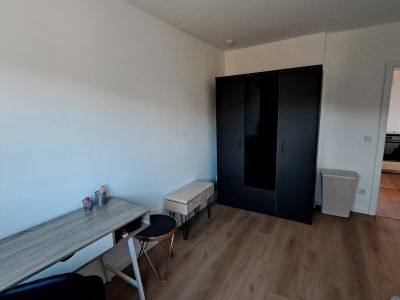WG-Zi. in einer kernsanierten 3-er WG ( only men )