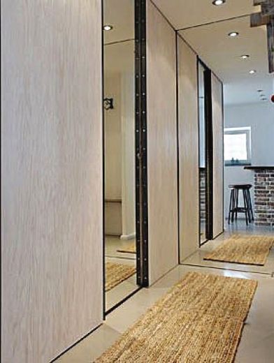 Stylische Loft-Optik mit Sonnen-Terrassen und Weitblick