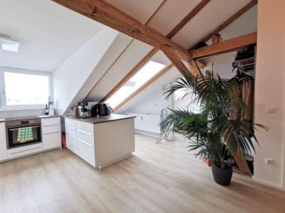 Exklusive Dachgeschosswohnung mit Penthouse-Charakter & 20 m² Südterrasse – voll möbliert – Rotkreuzplatz