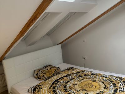 Exklusive Dachgeschosswohnung mit Penthouse-Charakter & 20 m² Südterrasse – voll möbliert – Rotkreuzplatz