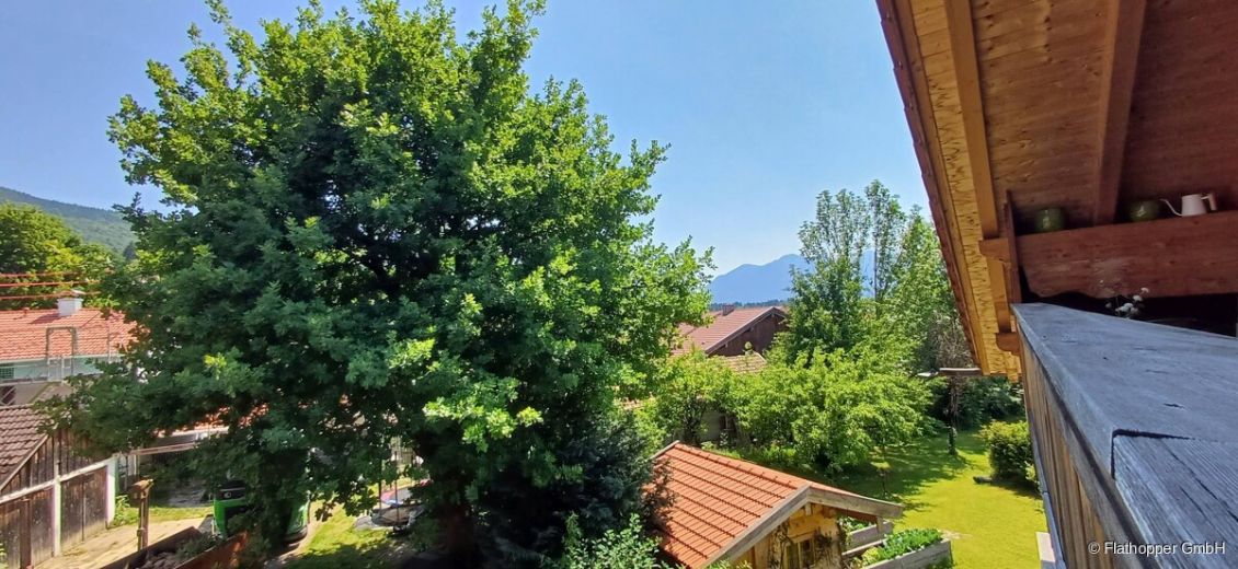 3-Zimmer-Dachgeschoss-Wohnung mit Balkon in Ried (Kochel am See)