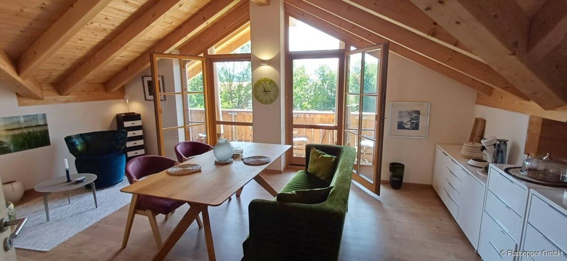 3-Zimmer-Dachgeschoss-Wohnung mit Balkon in Ried (Kochel am See)