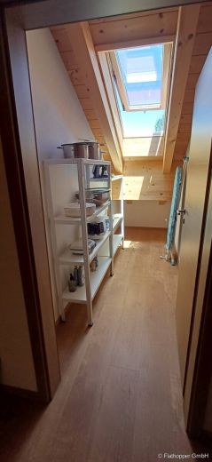 3-Zimmer-Dachgeschoss-Wohnung mit Balkon in Ried (Kochel am See)