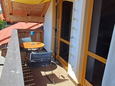 3-Zimmer-Dachgeschoss-Wohnung mit Balkon in Ried (Kochel am See)