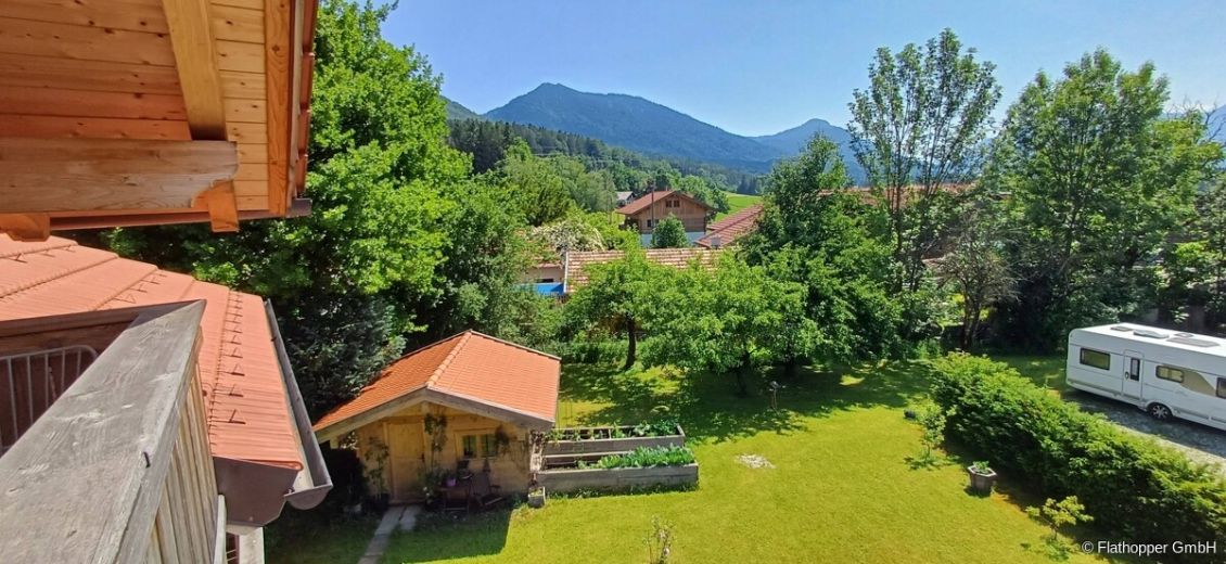 3-Zimmer-Dachgeschoss-Wohnung mit Balkon in Ried (Kochel am See)