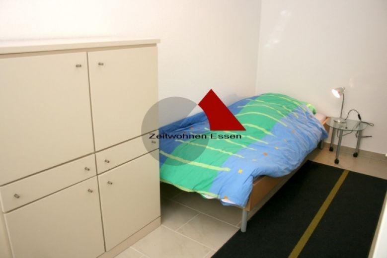 ZeitwohnKontor: Modern möbliert, 2 Schlafzimmer, mit Balkon Nähe Uni und Innenstadt, Internet aktiv!