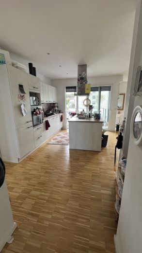 Zwischenmiete: Geschmackvolle 3-Raum-DG-Wohnung mit Einbauküche in Bad Soden