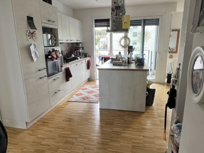 Zwischenmiete: Geschmackvolle 3-Raum-DG-Wohnung mit Einbauküche in Bad Soden