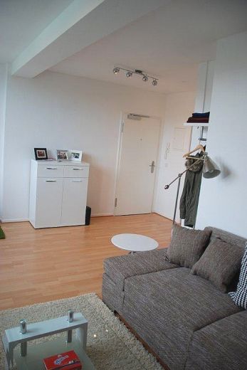 Unterbilk: Prima 2-Zimmer mit Balkon und grandiosem Günblick