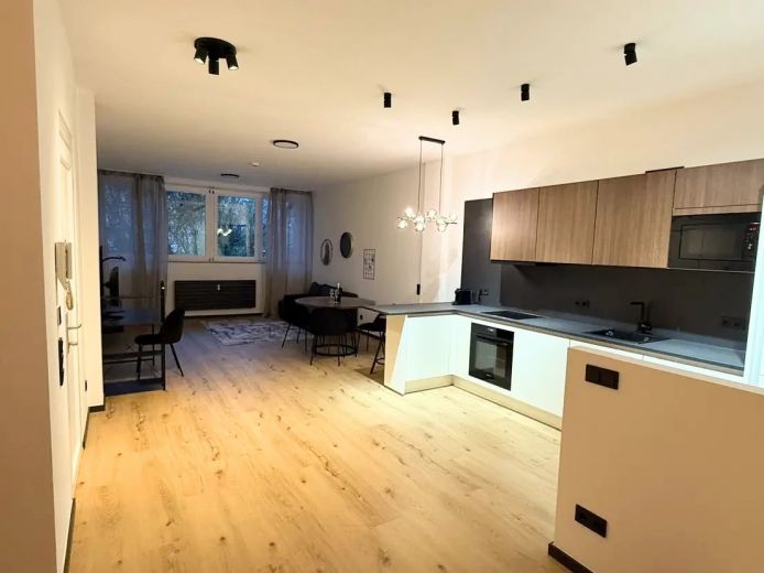 Sanierte Top-Wohnung in Unterbilk!