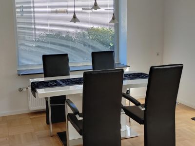 Schickes vollmöbliertes Einfamilienhaus mit großzügigem Garten zur Miete in Neckarsulm (Stadtteil)