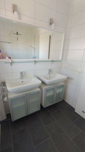 Schickes vollmöbliertes Einfamilienhaus mit großzügigem Garten zur Miete in Neckarsulm (Stadtteil)