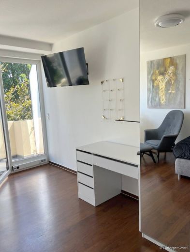 Gepflegtes, helles  Apartment mit Balkon in Schwetzingen