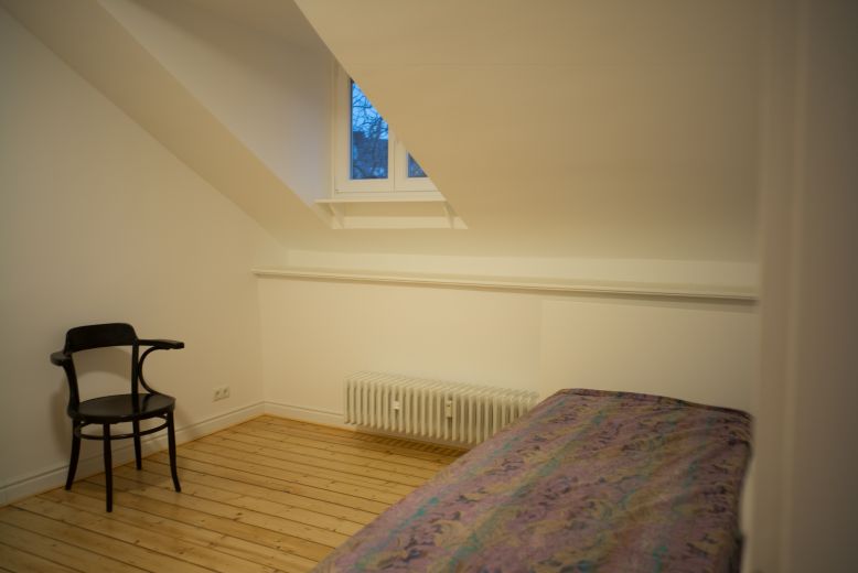 Topsaniertes Möbliertes Apartment in denkmalgeschütztem Gebäude