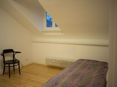 Topsaniertes Möbliertes Apartment in denkmalgeschütztem Gebäude