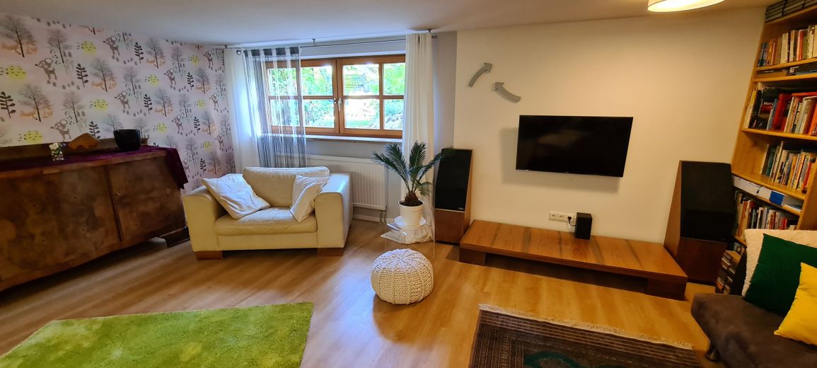 2er-WG-Platz frei in 94 m²-Top-Immobilie in Top-Lage, voll möbliert!