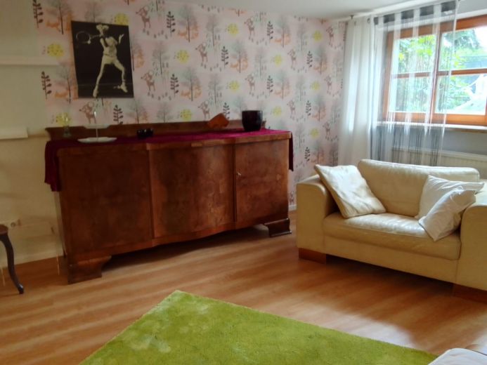 2er-WG-Platz frei in 94 m²-Top-Immobilie in Top-Lage, voll möbliert!