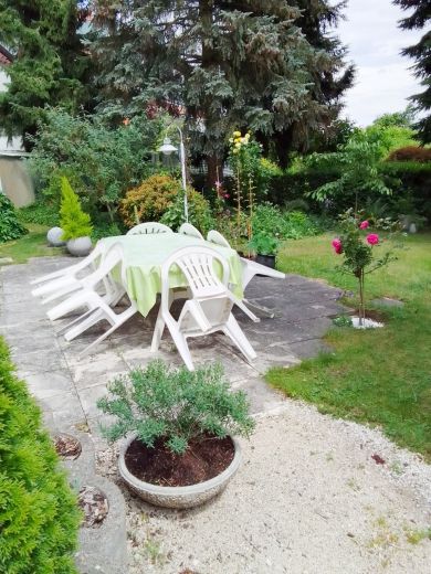 2er-WG-Platz frei in 94 m²-Top-Immobilie in Top-Lage, voll möbliert!