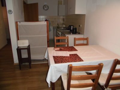 Möbliertes 2 Zimmer Apartment in Erlangen auf Zeit zu vermieten
