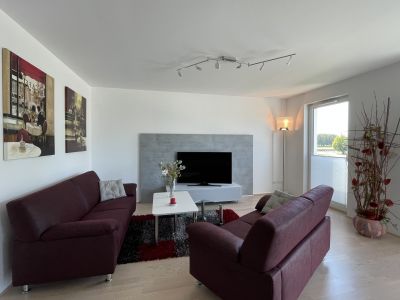 Möblierte, modern eingerichtete und komfortabel ausgestattete Wohnung direkt am Park
