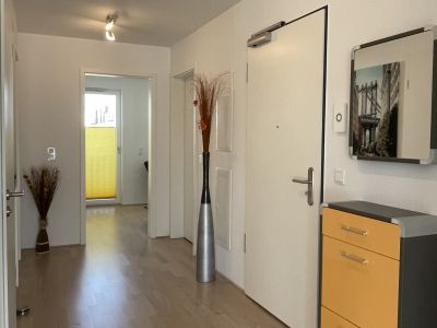 Möblierte, modern eingerichtete und komfortabel ausgestattete Wohnung direkt am Park