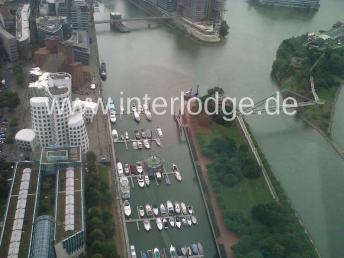 INTERLODGE Möbliertes Penthouse mit 24 Std. Pool, Sauna und Fitness am Yachthafen in Neuss-Gnadental