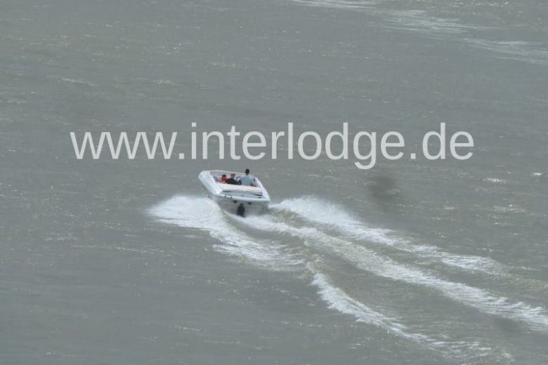 INTERLODGE Möbliertes Penthouse mit 24 Std. Pool, Sauna und Fitness am Yachthafen in Neuss-Gnadental