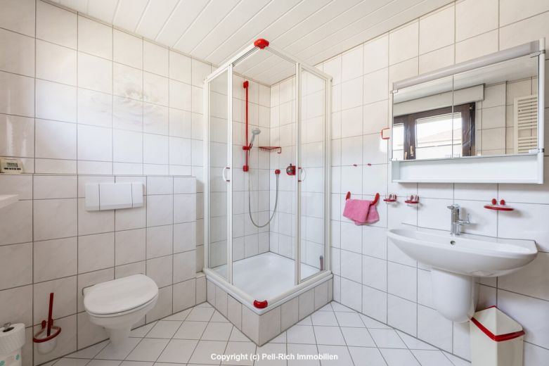 WOHLFÜHLEN LEICHT GEMACHT – Reihenmittelhaus mit Garten in Stutensee-Büchig