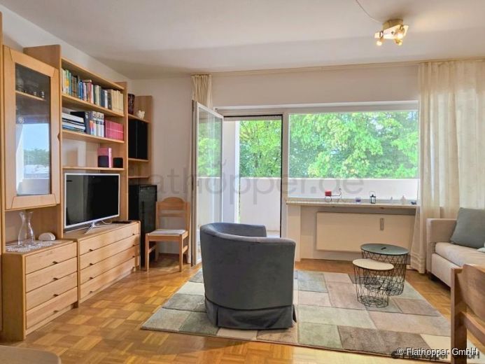 2-Zimmer-Wohnung mit großem Balkon in Sendling