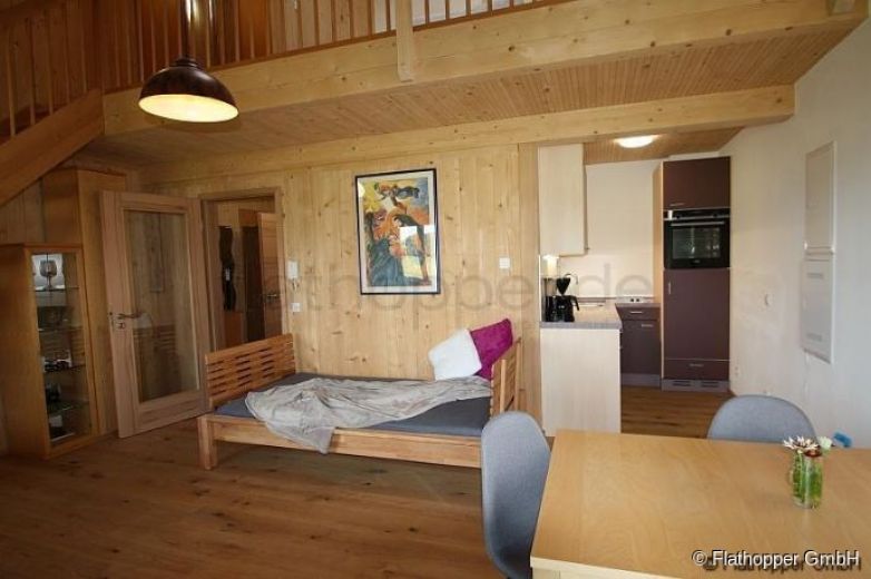 1,5 Zimmer-Galerie-Wohnung im Holzhaus mit Balkon - bei Otterfing