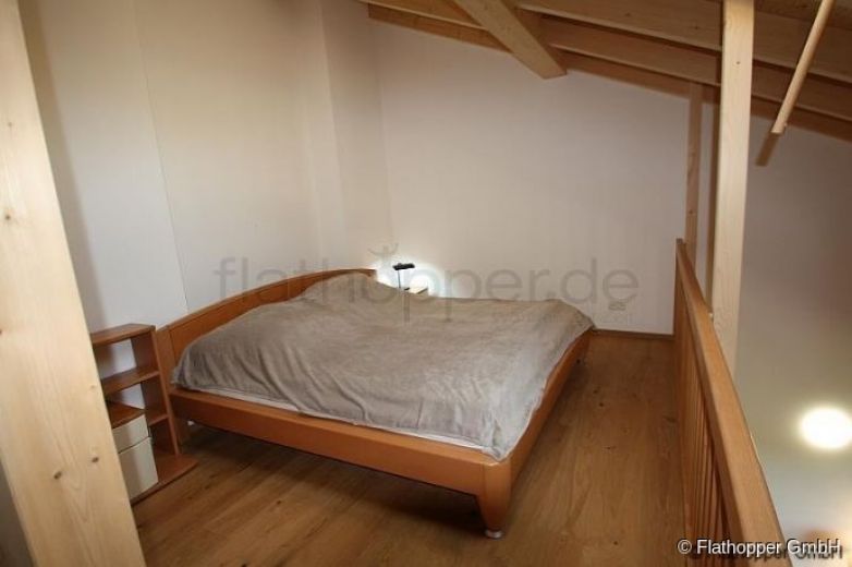1,5 Zimmer-Galerie-Wohnung im Holzhaus mit Balkon - bei Otterfing