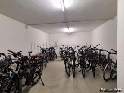 Helle 2-Zimmer-Wohnung in Schwabing mit Balkon