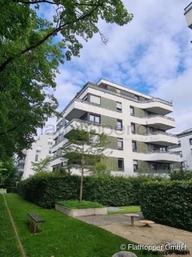 Helle 2-Zimmer-Wohnung in Schwabing mit Balkon