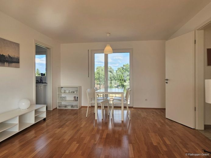 Moderne 3-Zimmer-Neubauwohnung mit Balkon und Stellplatz in Freising bei München