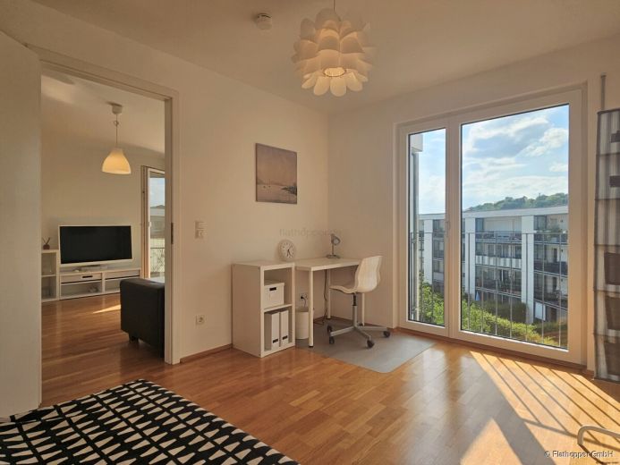 Moderne 3-Zimmer-Neubauwohnung mit Balkon und Stellplatz in Freising bei München