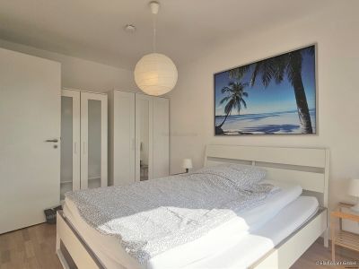 Moderne 3-Zimmer-Neubauwohnung mit Balkon und Stellplatz in Freising bei München