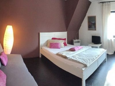 ZeitwohnKontor:WG-Zimmer, schick modern, mit Terrassennutzung und Internet!