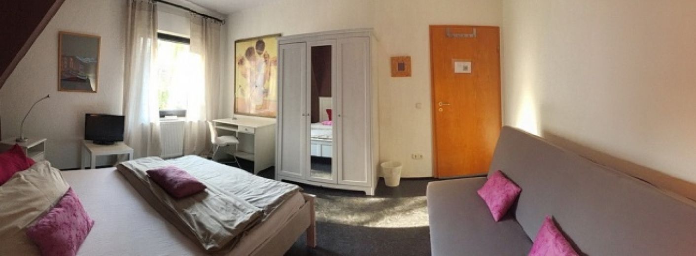 ZeitwohnKontor:WG-Zimmer, schick modern, mit Terrassennutzung und Internet!