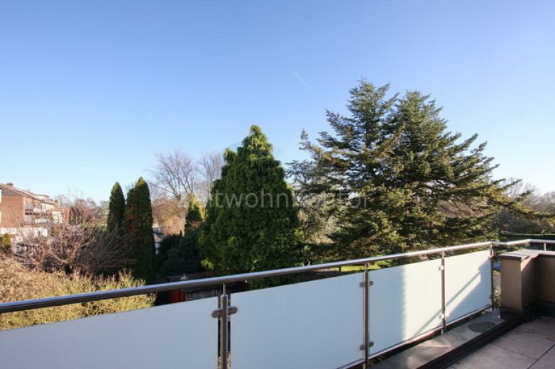 Wohnen am Park, großer Balkon, Kamin, WLAN, 2 Schlafzimmer!