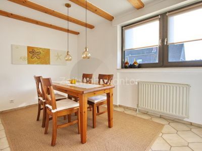 Wohnen am Park, großer Balkon, Kamin, WLAN, 2 Schlafzimmer!