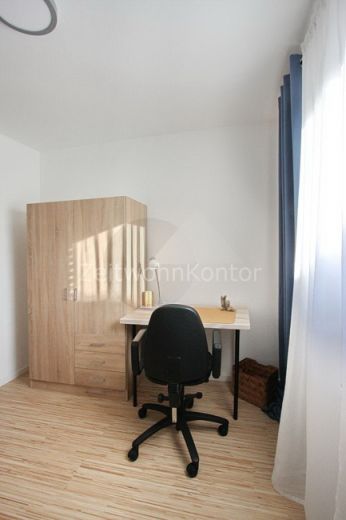 Wohnen am Park, großer Balkon, Kamin, WLAN, 2 Schlafzimmer!