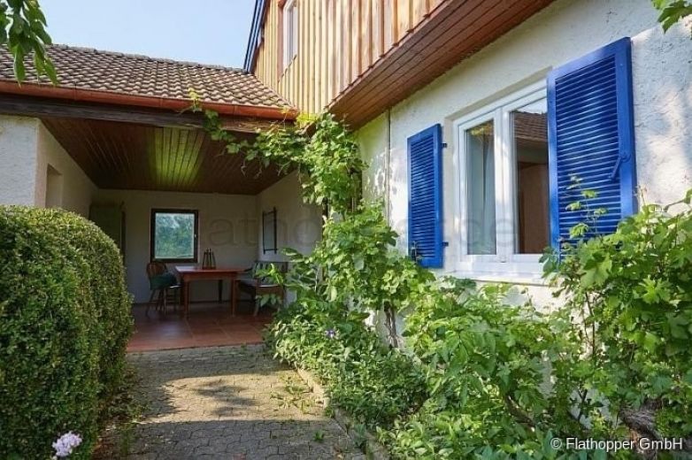 Wundersch&ouml;nes Haus mit Terrasse und Garten in Rimsting am Chiemsee