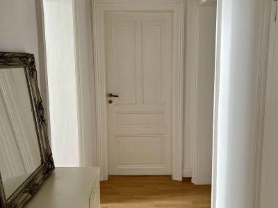 Sehr zentrale & möblierte 2-Zimmer-Altbauwohnung in Bornheim Mitte zur Zwischenmiete (23.10.25 bis 31.01.2026)
