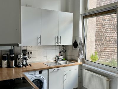 Sehr zentrale & möblierte 2-Zimmer-Altbauwohnung in Bornheim Mitte zur Zwischenmiete (23.10.25 bis 31.01.2026)