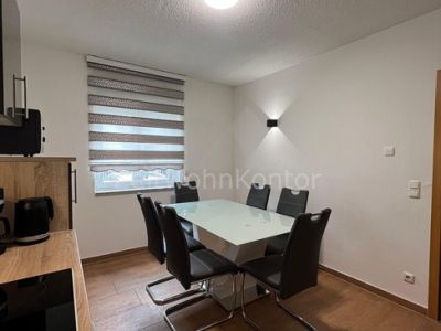 Top möblierte Doppelhaushälfte – 3 Schlafzimmer, 3 Stellplätze!