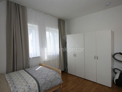 Top möblierte Doppelhaushälfte – 3 Schlafzimmer, 3 Stellplätze!