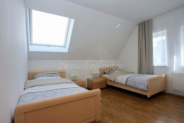 Top möblierte Doppelhaushälfte – 3 Schlafzimmer, 3 Stellplätze!