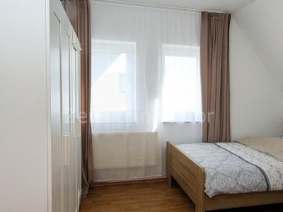 Top möblierte Doppelhaushälfte – 3 Schlafzimmer, 3 Stellplätze!